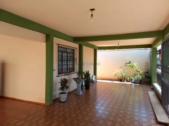 Casa em ótima localização em Várzea Grande