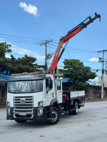Caminhão Munck 17.230 2018 4x2 + PALFINGER 12.500