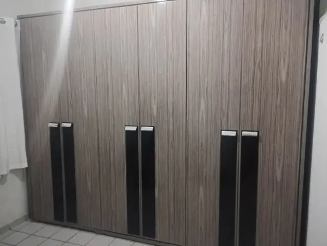 Guarda roupa casal: 6 portas