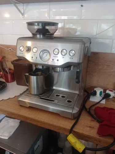 Cafeteira Elétrica Tramontina by Breville Express Pro com Moedor