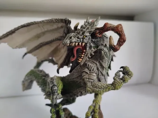 Warrior Dragon Clan - Dragão Guerreiro - Mcfarlane Toys Series 7
