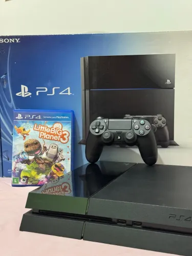 PlayStation 4 Completo com Caixa (Ótimo Estado!)
