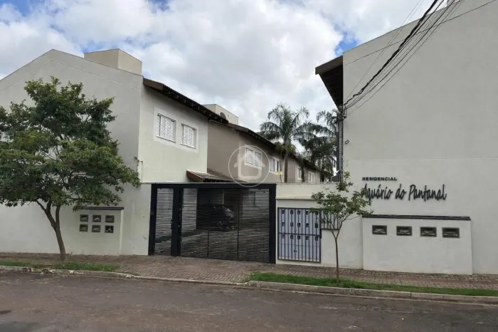 SOBRADO EM CONDOMÍNIO NO CHÁCARA CACHOEIRA
