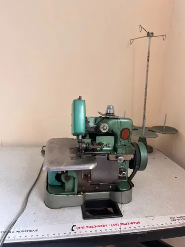 Overlock - MÁQUINA INDUSTRIAL DE COSTURA 
