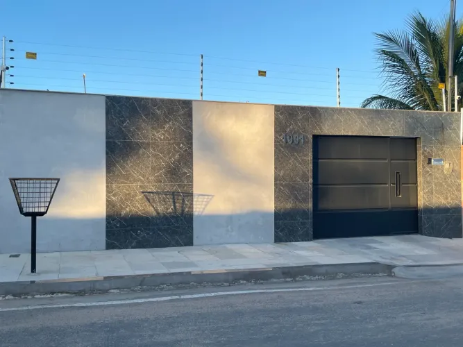 Casa de 225m² à venda no bairro Jatobá, Petrolina-PE