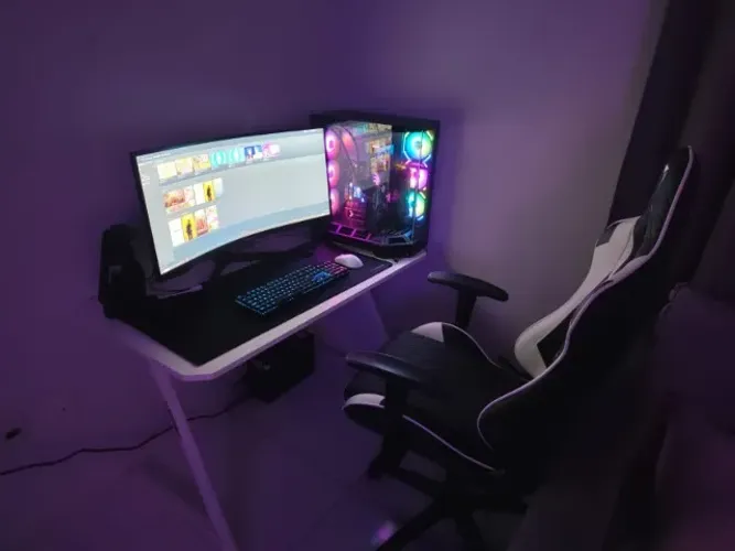 PC Gamer Ryzen 7 9800X3D + RTX 5070 + 32GB DDR5 + 2TB NVMe + X670E