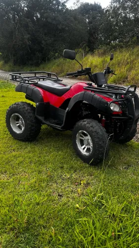 Quadriciclo 150cc pouco usado