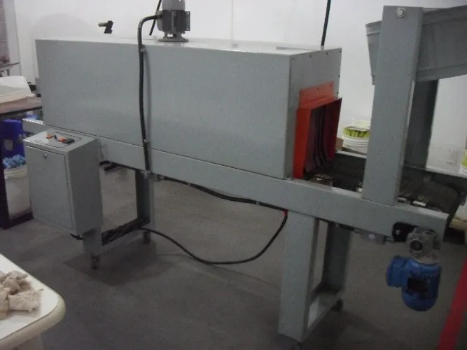 Tunel de encolhimento para latas da SG Máquinas