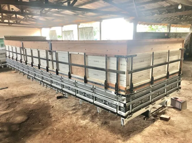 CARROCERIA MADEIRA GRANELEIRO 8,50