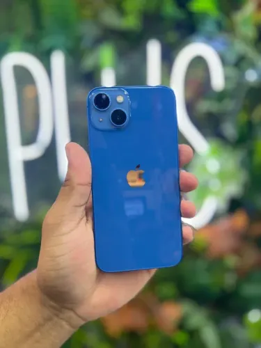 iPhone 13 azul