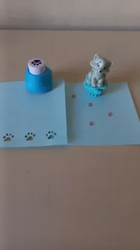 Carimbo e furador papel formato patinha