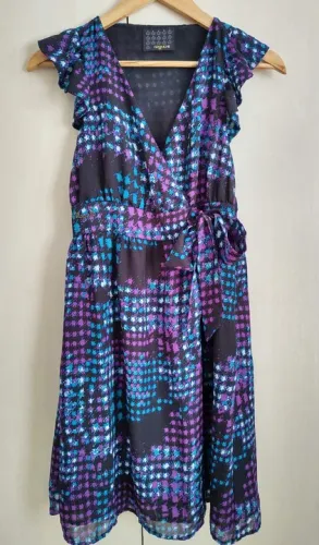 Vestido com estampa - Marca Naguchi