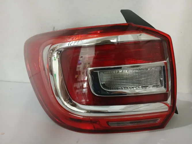 Lanterna Renault Logan 2014/2025 Bicolor/ Esquerdo Novo TYC 