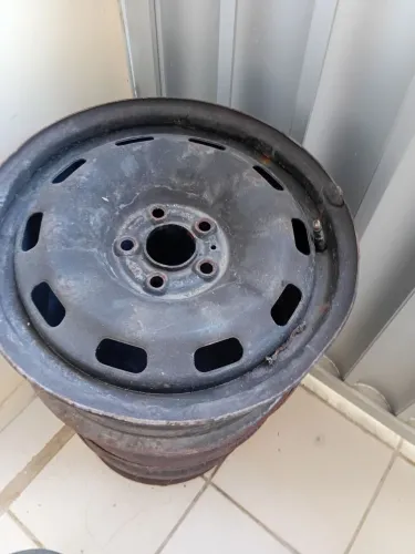 RODAS DE FERRO ARO 15 PRA AUTOMÓVEIS