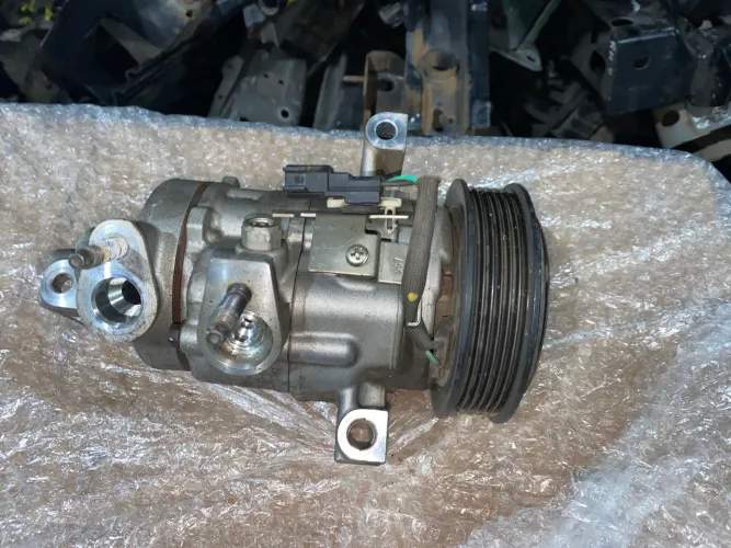 Compressor de Ar Condicionado Ford Ka 3cc código : E3B119D629BB