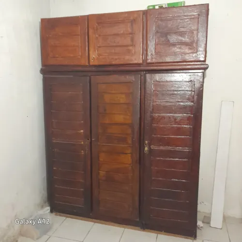 VENDE GUARDA ROUPAS DE MASARANDUBA