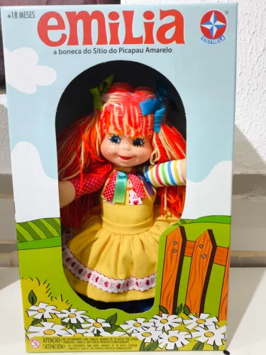 Boneca Emilia Estrela
