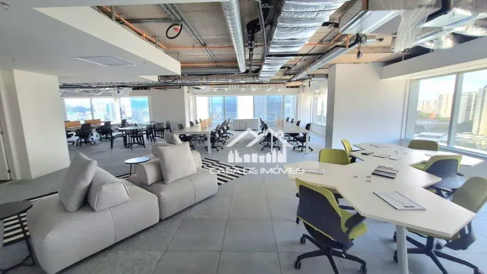 Vende ou aluga sala comercial com 225m², 6 vagas e infraestrutura de alto padrão, na Margi