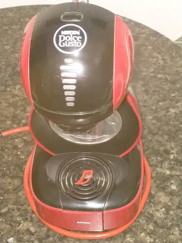 Cafeteira Dolce Gusto Arno em otimo estado