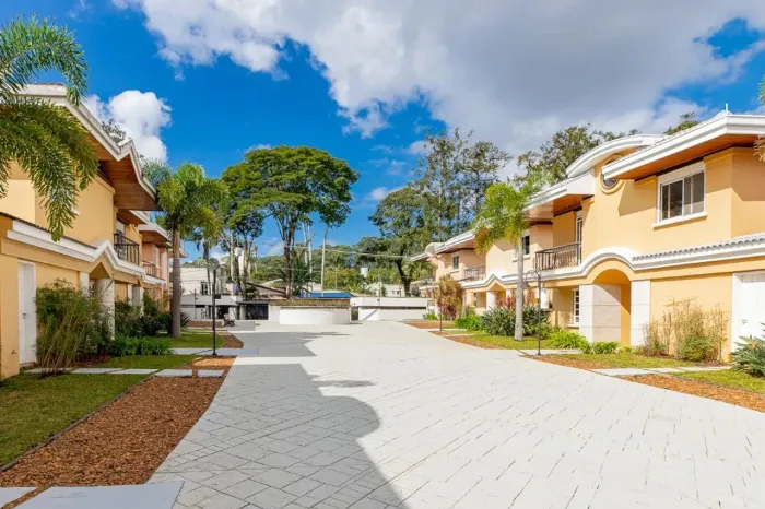 Casa no condomínio Condomínio Ville Le Mans para venda com 4 quartos, sendo 4 suítes, 602m