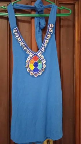Blusinha Bata Frente única amarração no pescoço bordado no decote em missanga e paetê