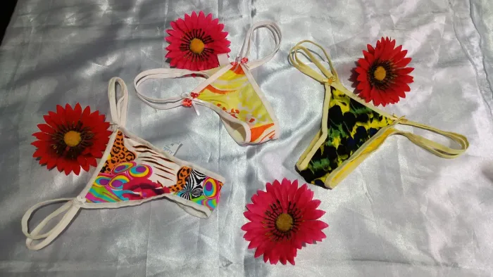 Kit com 3 Calcinhas Fio Dental Estilosas - vestem P-40