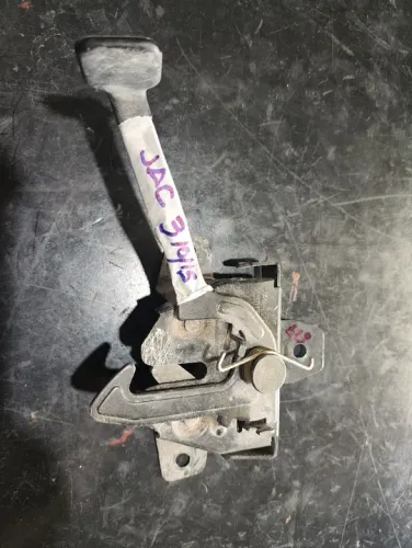 Fechadura capô JAC J3