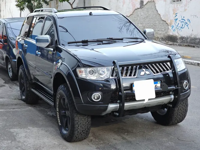 Mitsubishi Pajero Dakar HPE 3.2 4X4 T.I Dies 5P AUT 2013