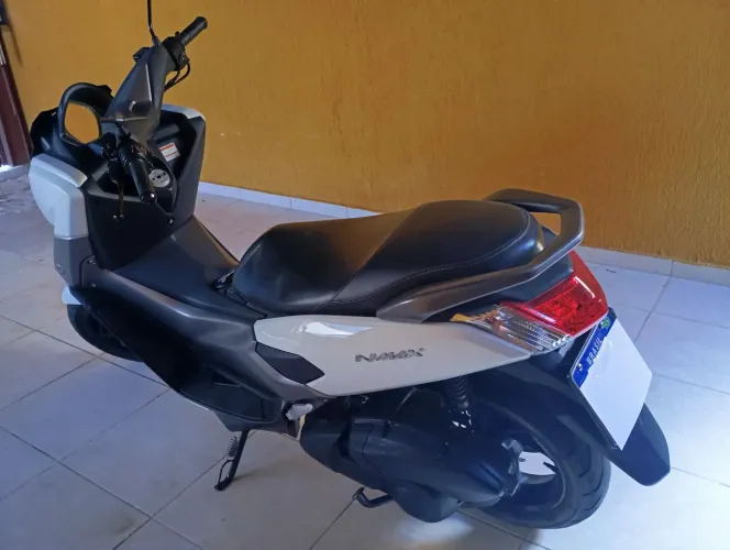 Nmax 160 , branca 2019