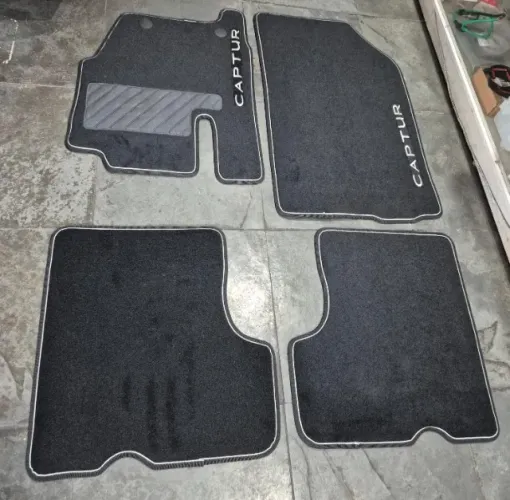 Jogo Tapete de Carpete Renault Captur 2017 / 2020 Original Novo