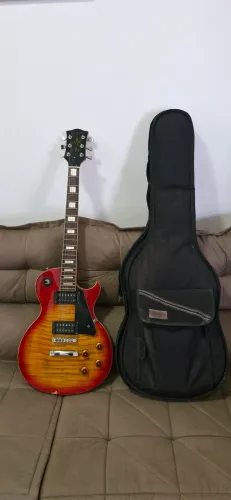 Vendo Guitarra Les Paul Golden Com Case