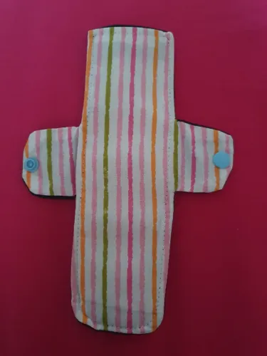 Absorvente reutilizável novo