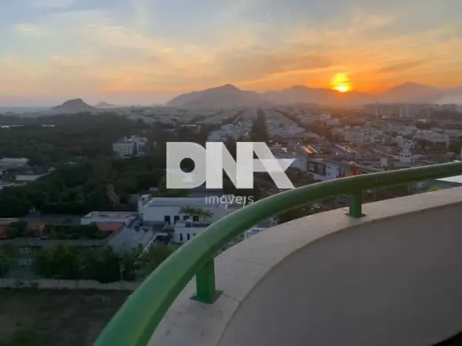 Apartamento : / Residencial / Recreio dos Bandeirantes