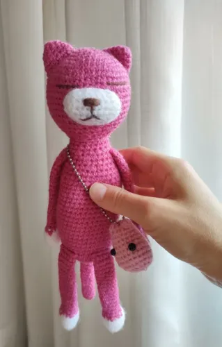 Boneco Amigurumi de Crochê Gato Pink 