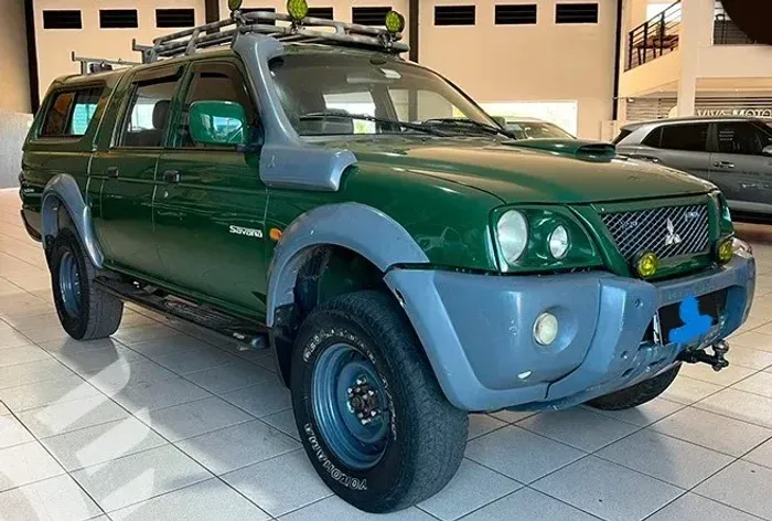 Mitsubishi L200 Savana 2.5 4X4 121cv CD DTI Dies. 2009