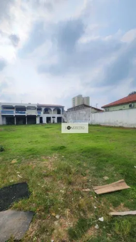 Terreno comercial a venda em Indaiatuba.