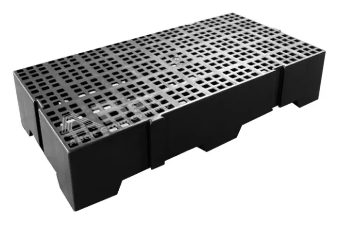 LOTE COM 22 PALLETS PLASTICO PRETO 41X82X13 CM