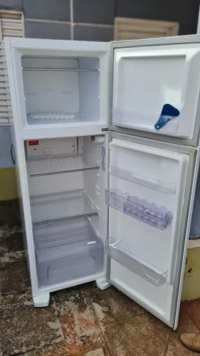 Geladeira Electrolux Dupléx Branca