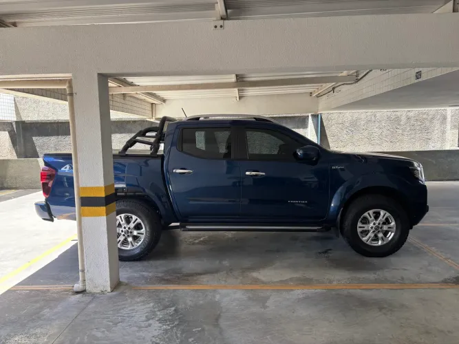 Nissan Frontier XE CD 4X4 2.3 Bi-TB Diesel Aut. 2024
