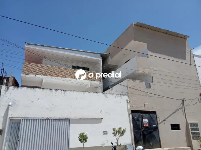 Locação de Casas / Padrão na cidade de Fortaleza