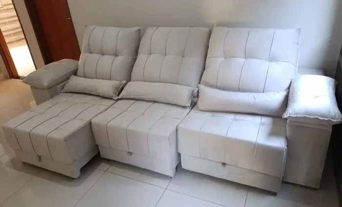 Sofa retratil reclinável 2,90 bege veludo