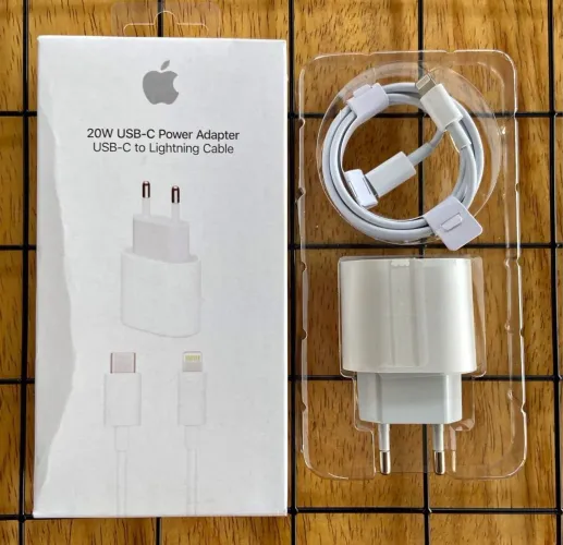 Carregador de iPhone turbo Apple completo kit cabo e fonte  entrego 