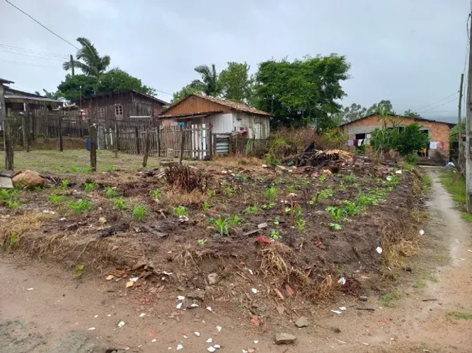Terreno em Pescaria Brava de 170 m2