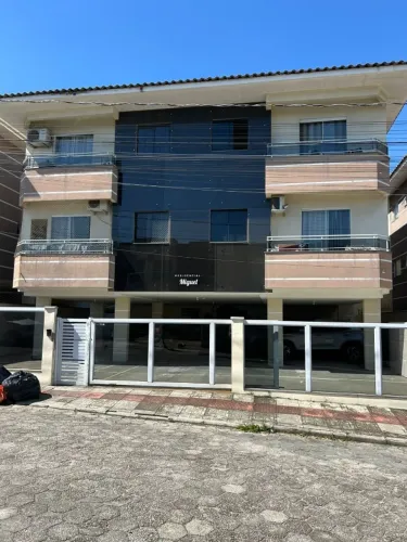 Vendo Apartamento Térreo na Praia