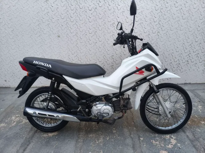 Pop 110i 24/24 única dona, manual e chave reserva.