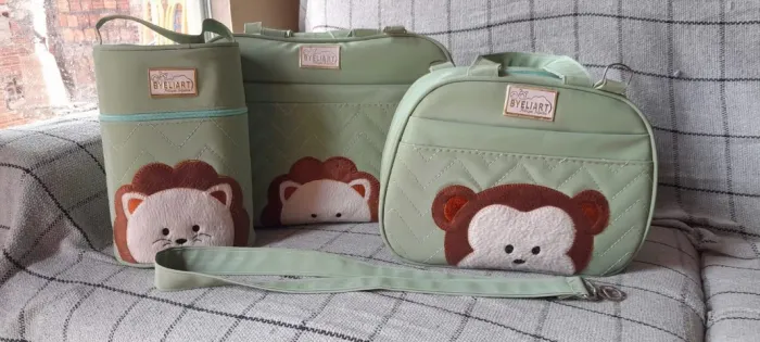 Bolsa maternidade 3 peças.