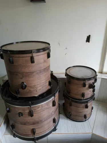 Corpo de Bateria (Vendo ou troco por celular)