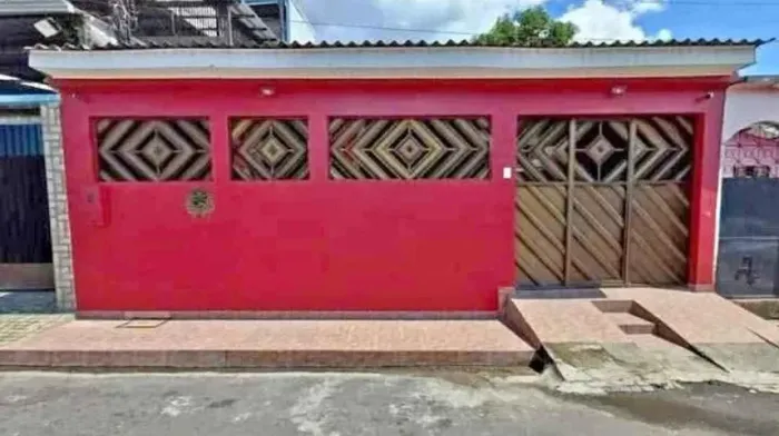 VENDO CASA NO ALVORADA 1, PRÓXIMO LA PARRILHA GRILL - PRONTA ENTREGA