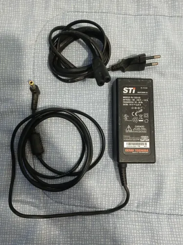 Carregador de Notebook Semp Toshiba