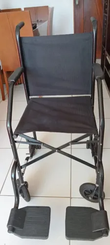 Cadeira de rodas manual